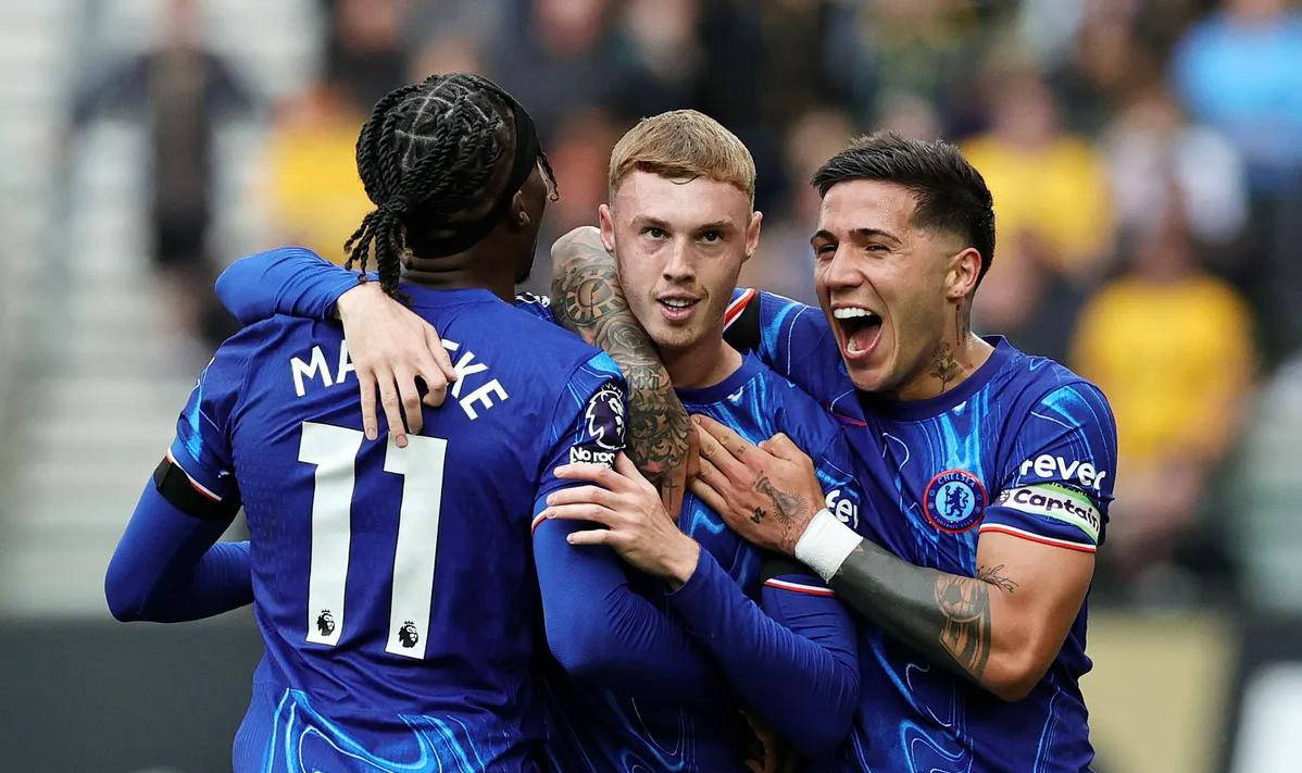 英超争夺激烈，球员分享备战经验的简单介绍