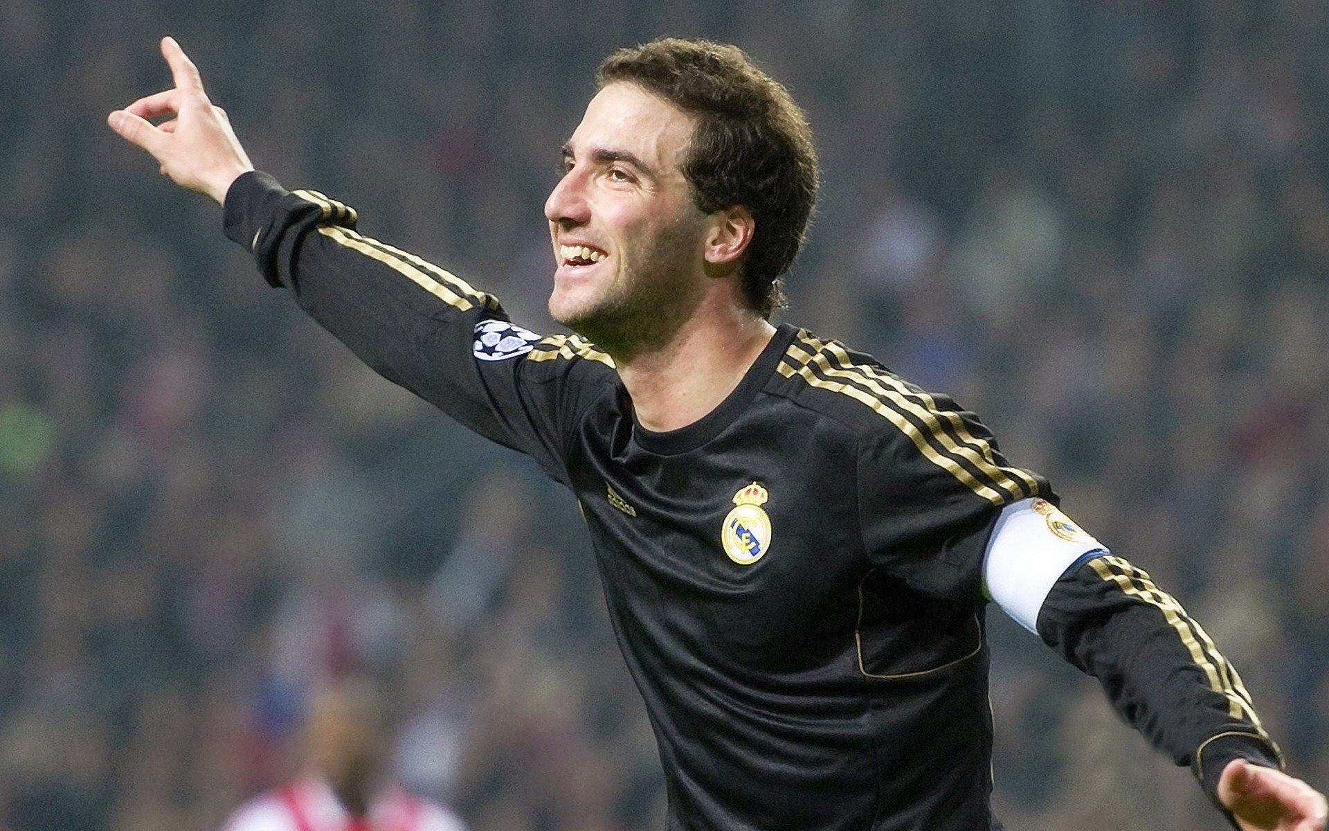 JIUYOU GAMING-瓦伦西亚主场告捷，晋级看起来乐观，瓦伦西亚 球队